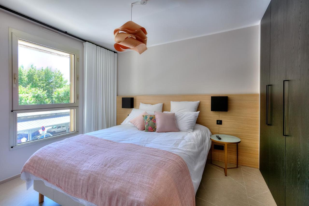 Luxury Flat With Balcony - City Center Cannes Bagian luar foto